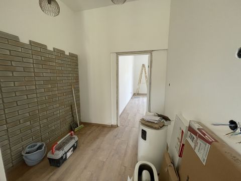 Eladó Lakás 1115 Budapest 11. kerület Teljeskörűen felújított lakás