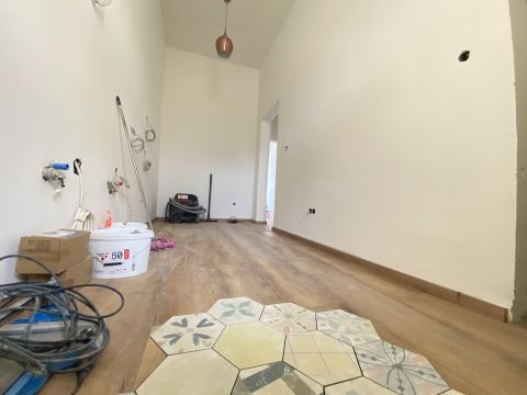 Eladó Lakás 1115 Budapest 11. kerület Full felújított lakás, napfényes!