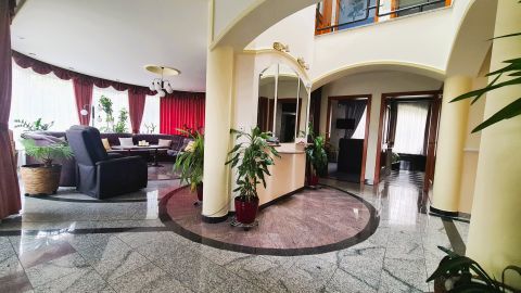 Eladó Ház 9400 Sopron , Családi házas ővezet