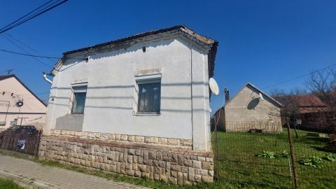 Eladó Lakás 7370 Oroszló 