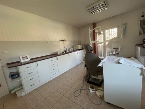 Eladó Üzlethelyiség 7633 Pécs 