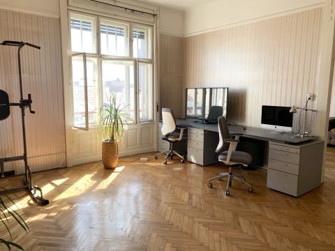 Eladó Lakás 1143 Budapest 14. kerület , Stefánia úton 98 nm-es, két lakássá alakítható lakás