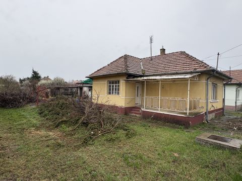 Eladó Ház 2220 Vecsés 