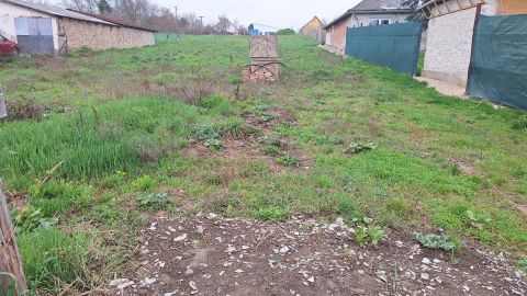 Eladó Telek 8154 Polgárdi , Buszmegálló közelében