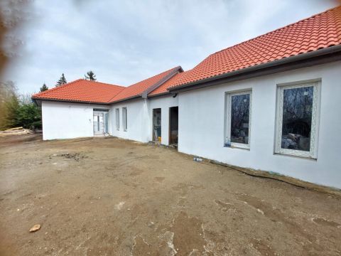 Eladó Ház 2163 Vácrátót Vácrátót