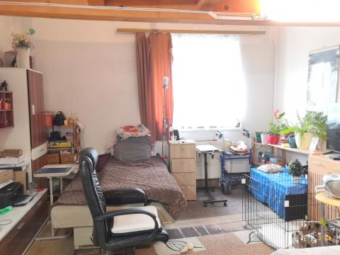 Eladó Lakás 1211 Budapest 21. kerület , Szt. Imre tér közeli, állógalériás, garázzsal, kertkapcsolat