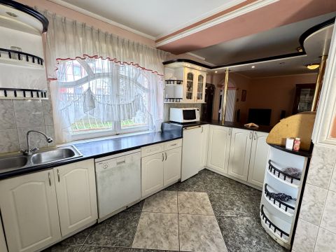 Eladó Ház 1182 Budapest 18. kerület Többgenerációs családi ház Bókaytelepen, nagy telekkel
