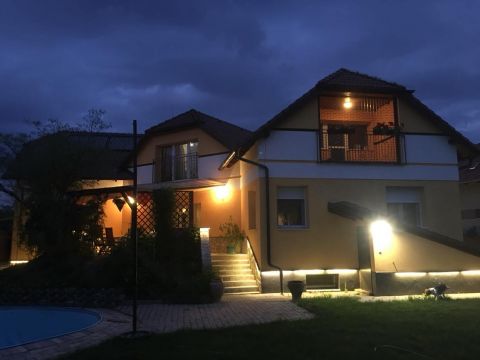 Eladó Lakás 2314 Halásztelek 