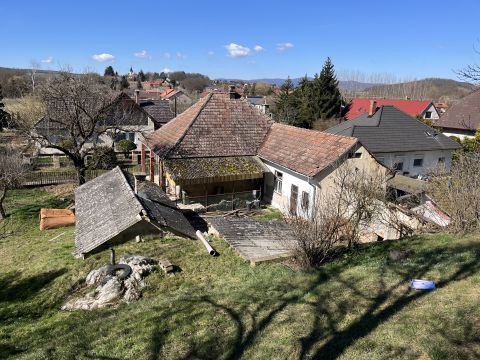 Eladó Ház 2610 Nőtincs Gyönyörű kilátással