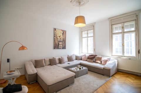 Eladó Lakás 1076 Budapest 7. kerület 