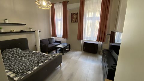 Eladó Lakás 1076 Budapest 7. kerület 