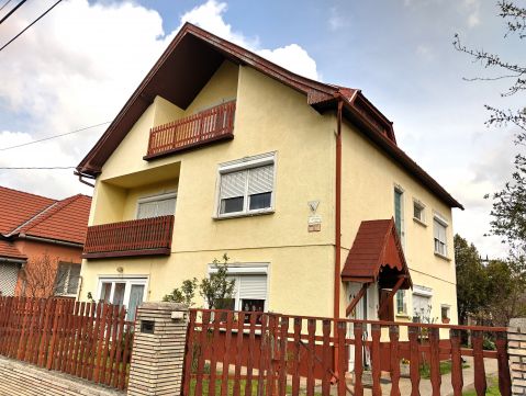 Eladó Ház 2519 Piliscsév 
