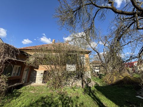 Eladó Ház 3300 Eger  Felnémet kitűnő helyén, felújítandó/bontandó ház