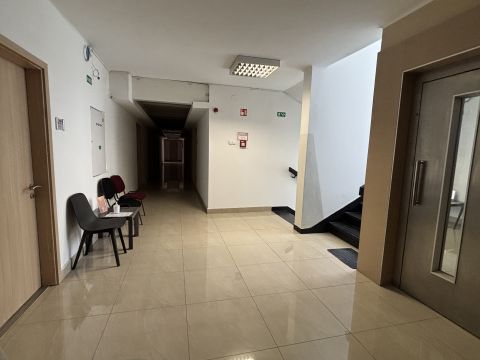 Eladó Iroda 1137 Budapest 13. kerület IRODAHÁZ TELJES 3. EMELETE
