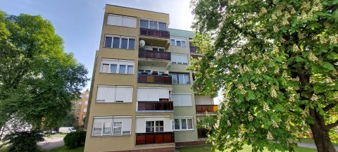 Eladó Lakás 7200 Dombóvár 
