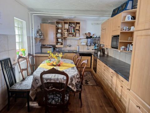 Eladó Ház 2544 Neszmély , Dunapart közeli