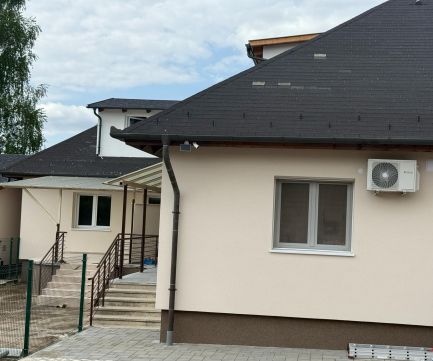 Eladó Lakás 2220 Vecsés , Vecsésen eladó egy teljesen felújitott földszinti 85m2 lakás