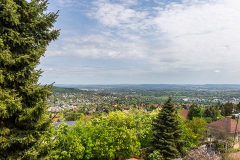 Eladó Ház 1037 Budapest 3. kerület , Táborhegyen erdő mellett