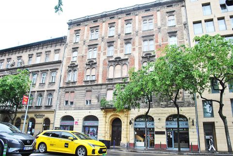 Eladó Lakás 1091 Budapest 9. kerület , BEFEKTETŐKNEK 62 m2-es nagy belmagasságú lakás a Klinikáknál