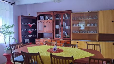 Eladó Ház 5100 Jászberény , Újerdőben