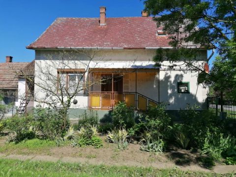 Eladó Ház 5363 Nagyiván , 5363 Nagyiván, Fő út