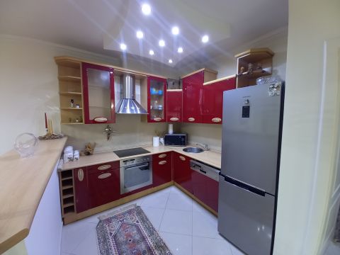 Eladó Lakás 5000 Szolnok , Belváros