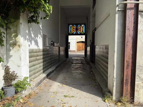 Eladó Tároló/Raktár 8000 Székesfehérvár Budai út