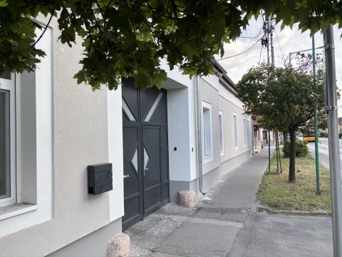 Kiadó Lakás 2500 Esztergom 