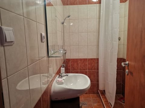 Eladó Lakás 7200 Dombóvár 