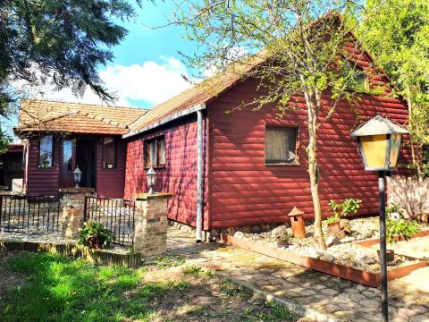 Eladó Ház 8051 Sárkeresztes , 8051 Sárkeresztes, Parkerdő közeli