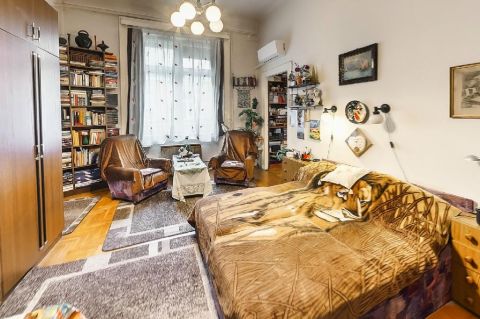 Eladó Lakás 1081 Budapest 8. kerület , 1081 Budapest 8, Központ