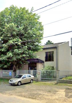 Kiadó Üzlethelyiség 1037 Budapest 3. kerület Forgalmas út mellett, 1.emeleti 60 m2 Üzlethelyiség kiadó