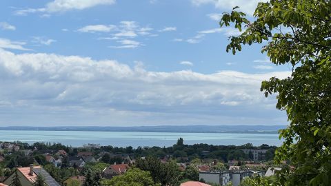 Eladó Ház 8230 Balatonfüred , Balatonfüred panorámás környezet