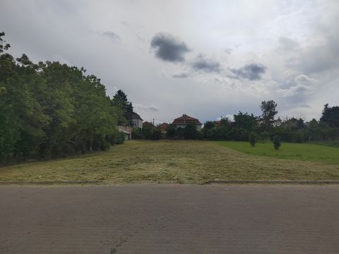 Eladó Telek 2173 Kartal 