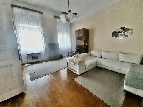 Eladó Lakás 1064 Budapest 6. kerület 