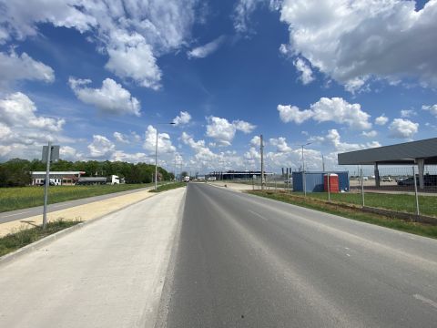 Eladó Mezőgazdasági 3711 Szirmabesenyő , 26-os főút