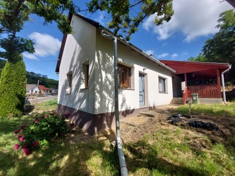 Eladó Ház 7086 Ozora , Meghitt szülői ház keresi új tulajdonosát!