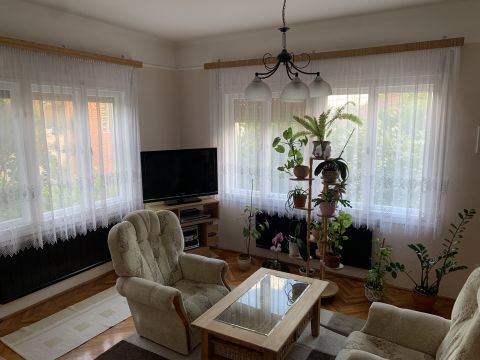 Eladó Ház 2364 Ócsa , Központ közelében