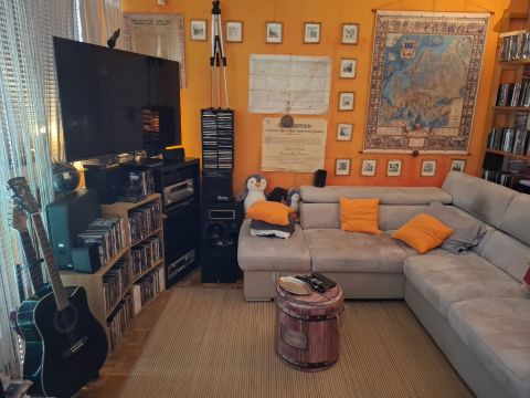 Eladó Ház 2000 Szentendre , Pismány aljában, közel a központhoz.