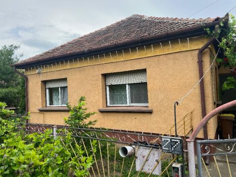 Eladó Ház 2766 Tápiószele , 2766 Tápiószele, város széle