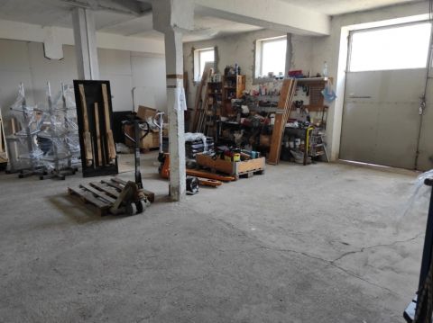 Eladó Iroda 2143 Kistarcsa Kistarcsa