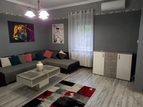 Kiadó Lakás 9023 Győr 