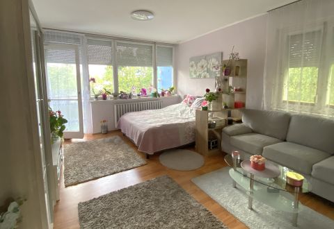 Eladó Lakás 5600 Békéscsaba 