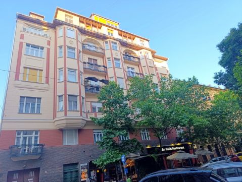 Eladó Lakás 1054 Budapest 5. kerület 