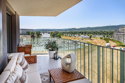 Eladó Lakás 1138 Budapest 13. kerület , Dunai panorámás lakás díjnyertes luxus enteriőrrel 