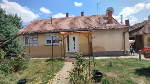 Eladó Ház 5121 Jászjákóhalma , 5121 Jászjákóhalma, Csendes