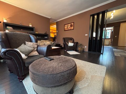 Eladó Lakás 9700 Szombathely , 143 m2-es ,N+3 szobás lakás a centrumban !