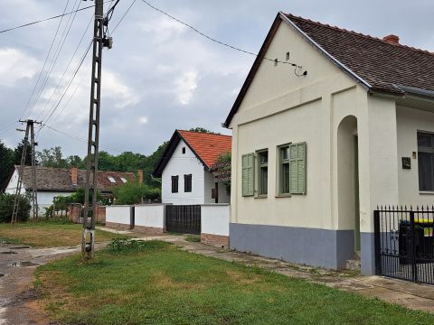 Eladó Ház 7773 Kisjakabfalva , Villánytól 3 km-re csendes zsákfaluban, Kisjakabfalván eladó