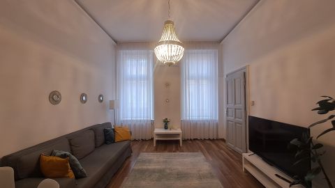 Kiadó Lakás 1064 Budapest 6. kerület 