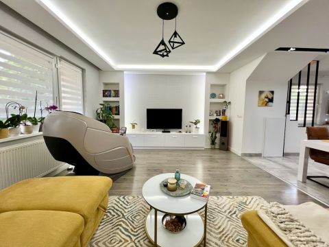 Eladó Ház 4400 Nyíregyháza Hímes